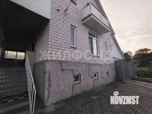 Дом 190м², 3-этажный, участок 10 сот.  
