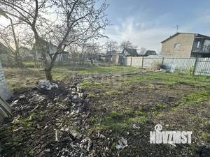 Дом 23м&sup2;, 2-этажный, участок 4 сот.  