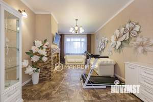 Дом 200м&sup2;, 2-этажный, участок 11 сот.  