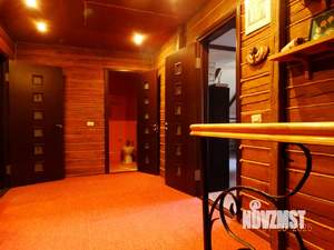 Коттедж 280м&sup2;, 2-этажный, участок 10 сот.  