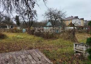 Дом 16м², 2-этажный, участок 5 сот.  