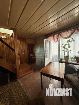 Дом 199м&sup2;, 3-этажный, участок 12 сот.  