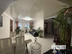 Дом 222м², 2-этажный, участок 6 сот.  