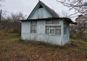 Дом 16м², 2-этажный, участок 5 сот.  