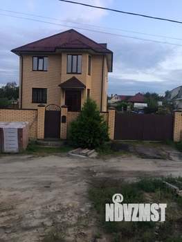 Дом 210м&sup2;, 2-этажный, участок 11 сот.  