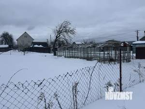 Дом 10м&sup2;, 2-этажный, участок 7 сот.  