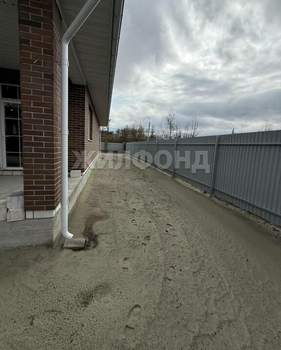 Дом 160м², 2-этажный, участок 9 сот.  