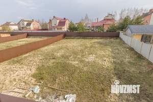 Дом 400м&sup2;, 3-этажный, участок 10 сот.  