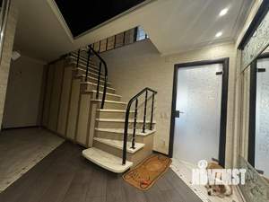 Таунхаус 220м&sup2;, 3-этажный, участок 11 сот.  