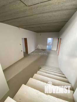 Дом 412м&sup2;, 3-этажный, участок 16 сот.  