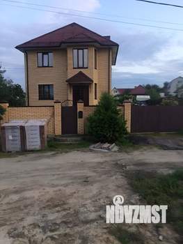 Дом 210м&sup2;, 2-этажный, участок 11 сот.  