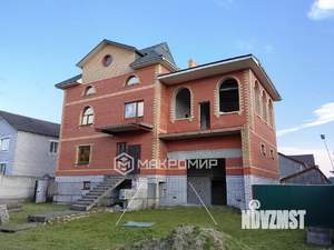 Дом 174м², 4-этажный, участок 10 сот.  