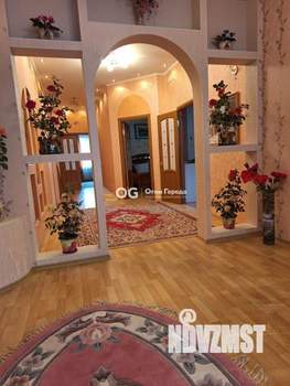 Дом 324м², 2-этажный, участок 8 сот.  