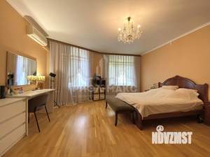 Таунхаус 214м&sup2;, 3-этажный, участок 1 сот.  