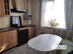 Дом 264м&sup2;, 2-этажный, участок 7 сот.  