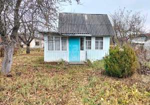 Дом 16м², 2-этажный, участок 5 сот.  