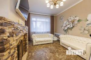 Дом 200м&sup2;, 2-этажный, участок 11 сот.  