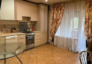 Дом 204м&sup2;, 2-этажный, участок 9 сот.  