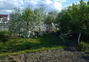 Дом 25м&sup2;, 2-этажный, участок 6 сот.  