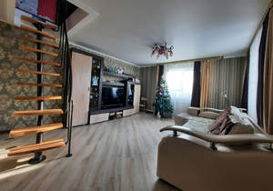 Дом 100м&sup2;, 2-этажный, участок 5 сот.  