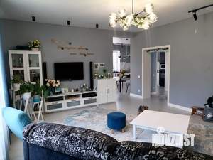 Дом 220м², 2-этажный, участок 20 сот.  