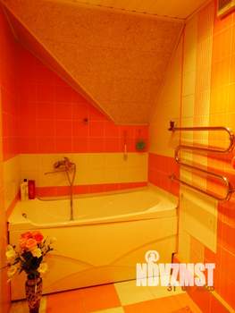 Коттедж 280м&sup2;, 2-этажный, участок 10 сот.  