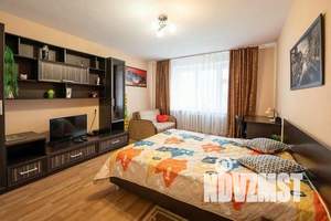1-к квартира, посуточно, 43м2, 6/10 этаж