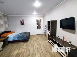 1-к квартира, посуточно, 43м2, 6/9 этаж