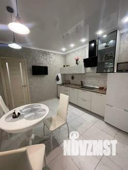 1-к квартира, посуточно, 49м2, 10/15 этаж