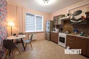 1-к квартира, посуточно, 37м2, 4/10 этаж