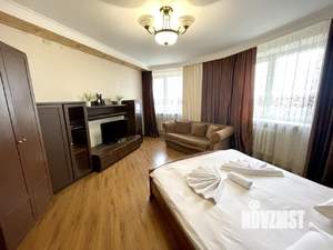 1-к квартира, посуточно, 52м2, 1/1 этаж