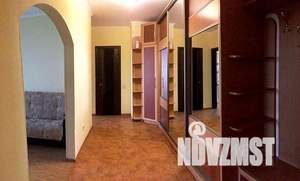 1-к квартира, посуточно, 56м2, 1/1 этаж