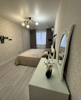 1-к квартира, на длительный срок, 42м2, 11/17 этаж