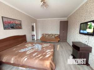 1-к квартира, посуточно, 40м2, 1/9 этаж