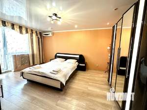 3-к квартира, посуточно, 120м2, 1/1 этаж