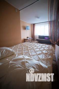 1-к квартира, посуточно, 40м2, 2/10 этаж