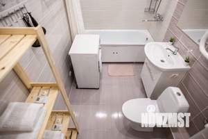 2-к квартира, посуточно, 46м2, 1/1 этаж