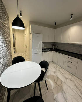 1-к квартира, на длительный срок, 42м2, 11/17 этаж