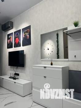 Студия квартира, посуточно, 32м2, 1/10 этаж