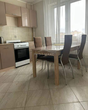 1-к квартира, на длительный срок, 42м2, 7/10 этаж