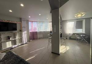 1-к квартира, на длительный срок, 56м2, 8/17 этаж