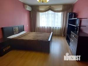 1-к квартира, посуточно, 50м2, 3/10 этаж