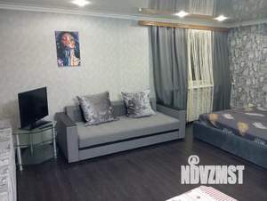 Студия квартира, посуточно, 42м2, 10/10 этаж