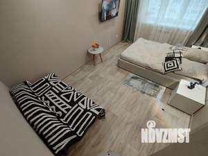 1-к квартира, посуточно, 37м2, 7/10 этаж