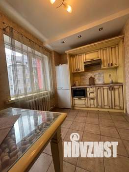 1-к квартира, посуточно, 42м2, 3/15 этаж