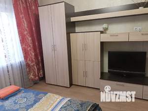 1-к квартира, посуточно, 37м2, 4/10 этаж