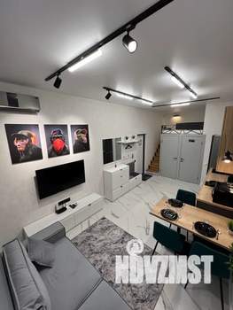 Студия квартира, посуточно, 32м2, 1/10 этаж