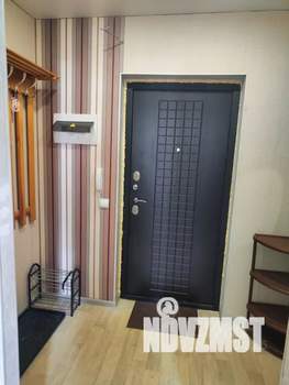 Студия квартира, посуточно, 27м2, 1/10 этаж