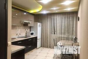 1-к квартира, посуточно, 48м2, 14/14 этаж