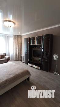1-к квартира, посуточно, 50м2, 3/16 этаж